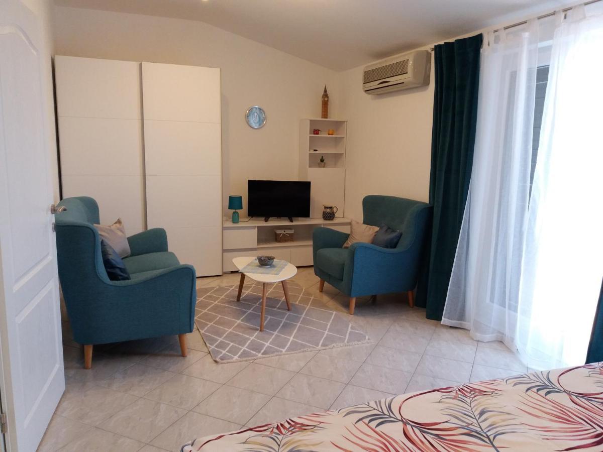 Apartmani Lana Brodarica  Dış mekan fotoğraf